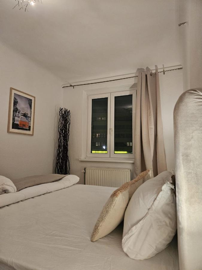 Omega 6 Min To Center Apartament *